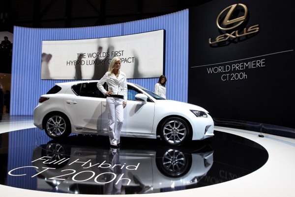 geneva_motor_show_2010_lexus_CT_200h