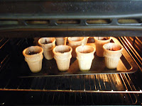ice cream cones cake bake oven