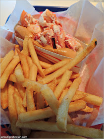 Bob's Clam Hut: Lobster Roll