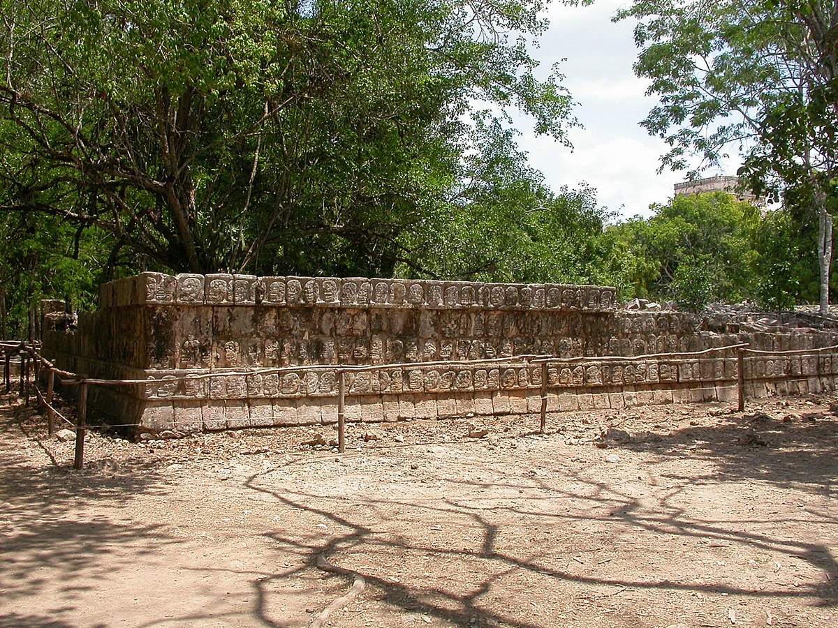 Tzompantli Chichen Itza