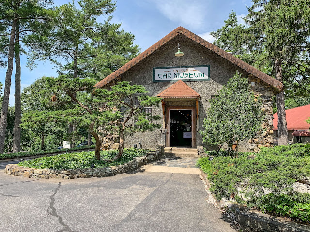 Antique Car Museum at Grovewood Village