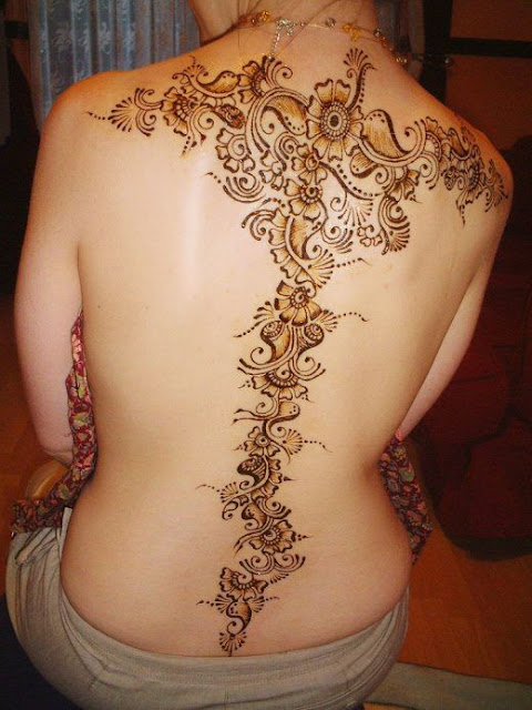 Fully Naked Back Beautiful Mehndi Design For Girl