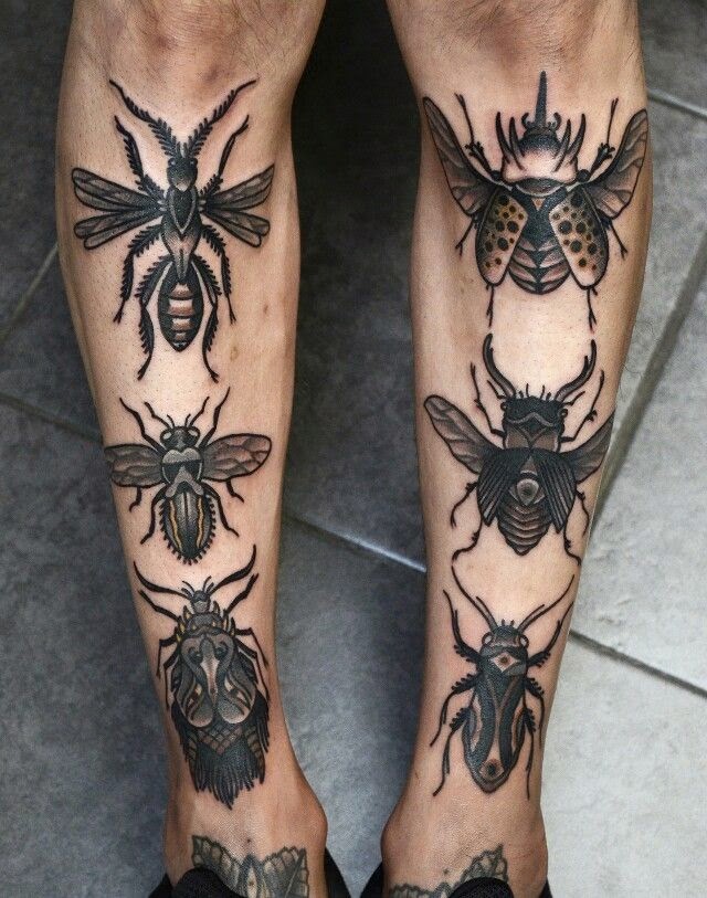 Amazing Spider Men Designs Images, Photos Men Leg Spider Tattoos, Men Leg with Spider Tattoos Pictures, Designs of Spider Family Tattoos for Men, Artist, 