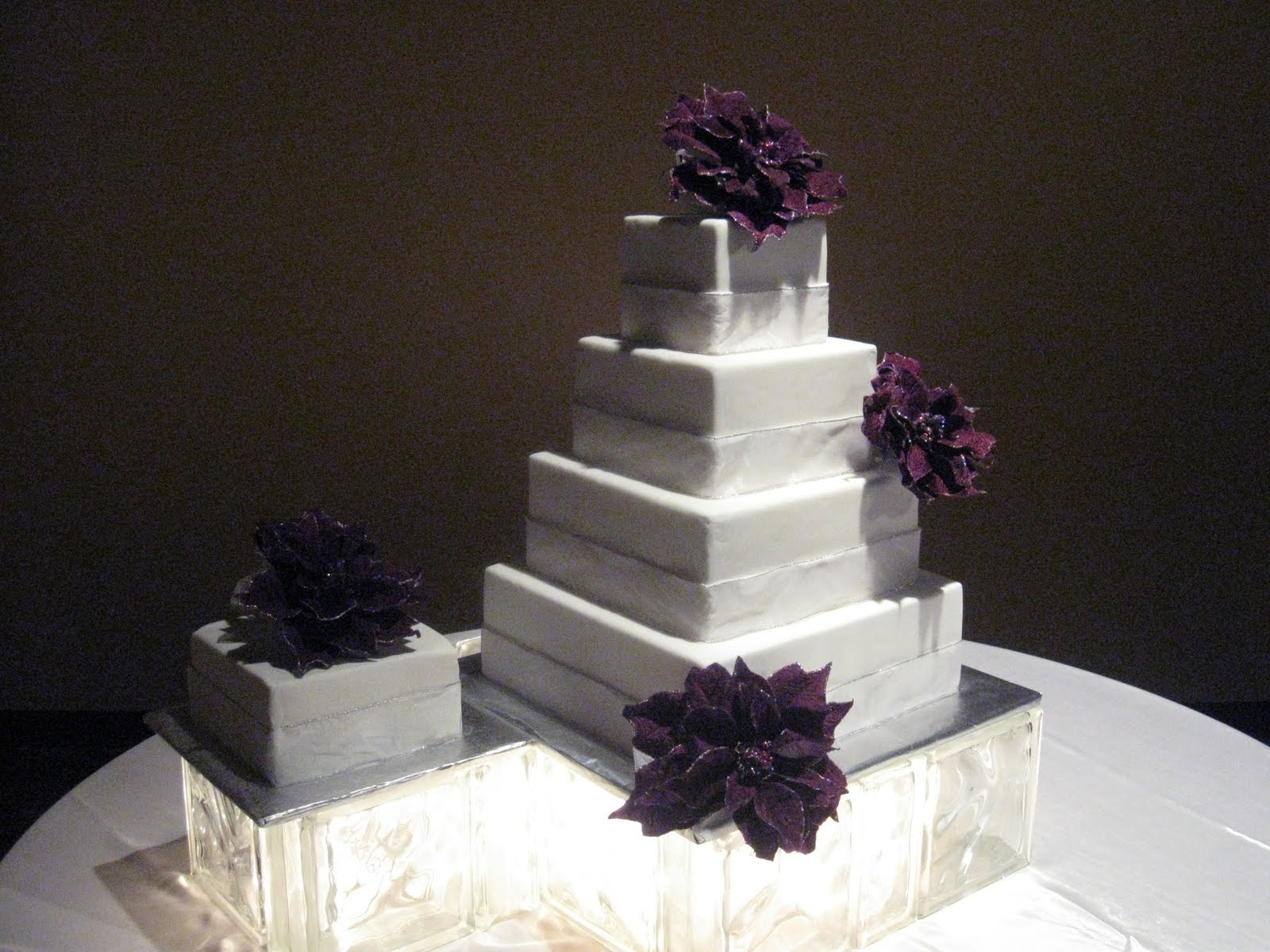 square wedding cake images Sunday, January 2, 2011