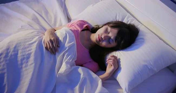 Sering Mengigau saat Tidur? Ini Kemungkinan Penyebabnya