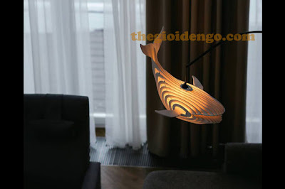 Thế Giới Đèn Gỗ - Đèn gỗ trang trí cá heo 1
