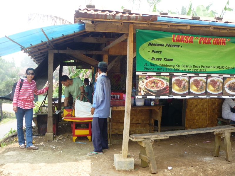laksa bogor. mampir di warung laksa Pak