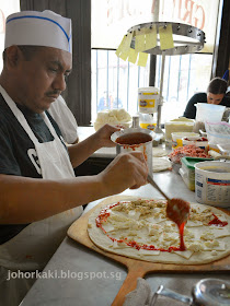 Grimaldi's-Pizzeria-Brooklyn-NYC-New-York