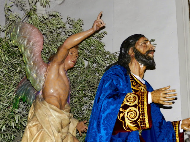 Resultado de imagen de PASO  DE JESÚS EN EL HUERTO DE LOS OLIVOS