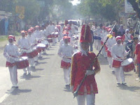 TIM DRUMBAND SMK NW TEROS DALAM AJANG  MEMERIAHKAN HUT REPUBLIK INDONESIA