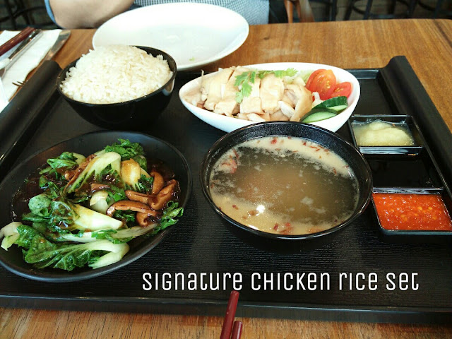 Paulin's Munchies - Pappasan at Dorsett Hotel Outram - Signature Chicken rice set