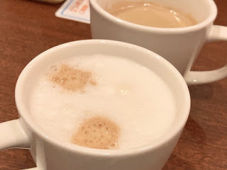 ドリンクバーのカプチーノ