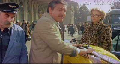 Renzo Montagnani e Barbara Bouchet - La Moglie in Vacanza... L'amante in Città