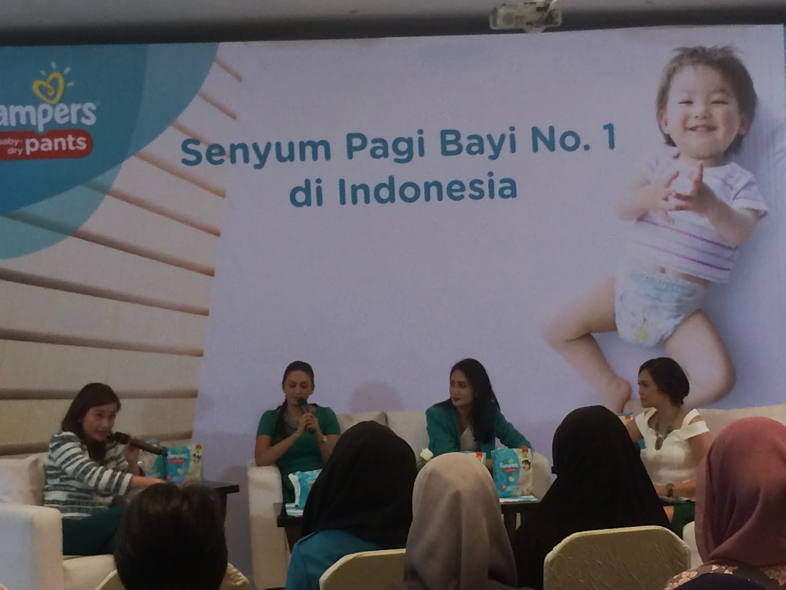 Foto Anak Bayi Lucu Indonesia Terbaru DPMenarik
