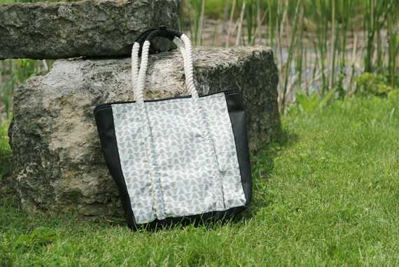 Win a Fair Trade Tote from Bubby & Bean and Hearts.com (worth $98!)