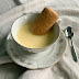 CREMA IN TAZZA CON BISCOTTI.