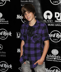 justin bieber in israel eating justin bieber in israel eating. justin bieber in israel eating