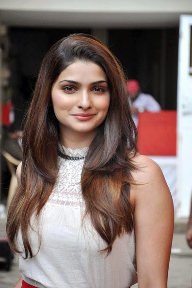 1361351242_bollywood-actress-prachi-desai-photo