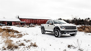 Dream Fantasy Cars-Ford F-150 SVT Raptor 2013