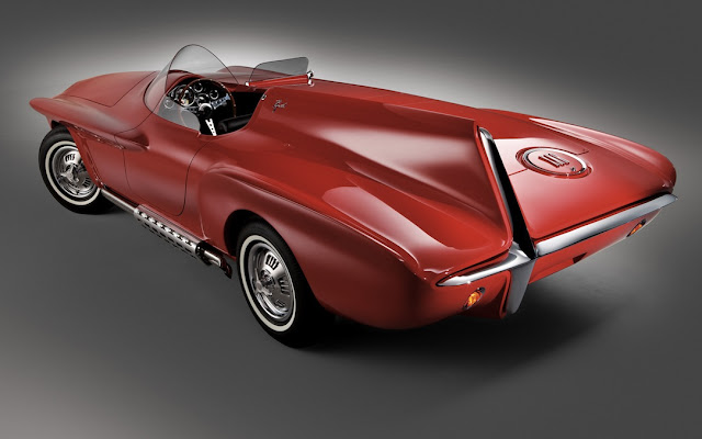 1960-plymouth-XNR-concept-car-
