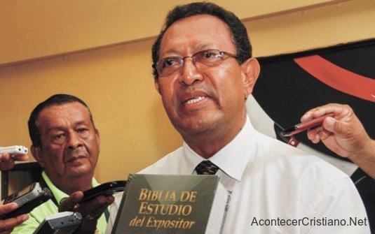 Pastor lanza candidatura para la presidencia de Nicaragua