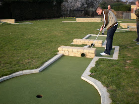 Mini-Golf in Motspur Park, London