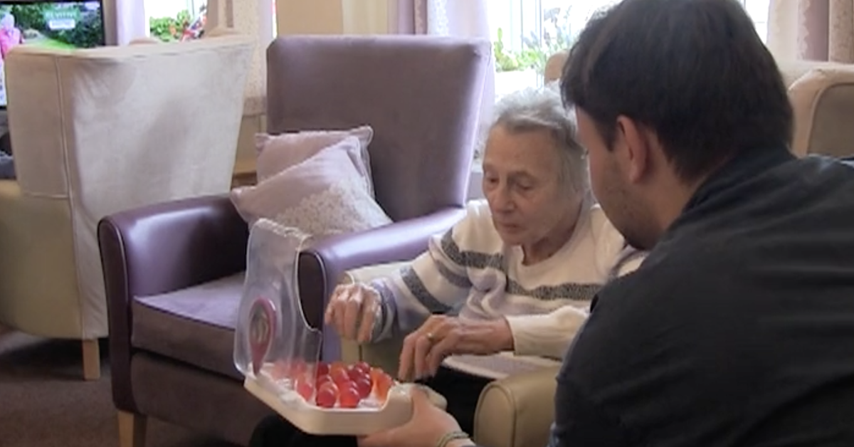 Student Creates Edible Water 'Jelly Drops' That Help Dementia Patients Remain Hydrated