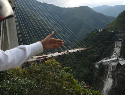 10 killed bridge columbia construction