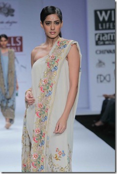 WIFW SS 2011  Geisha Designs by Paras & Shalini (11)