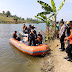  Polres Ngawi Bersama Tim SAR Gabungan Berhasil Evakuasi Korban Tenggelam di Waduk