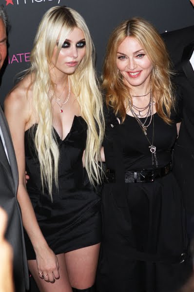 di Lola Ciccone e sul red carpet sono state paparazzate Taylor Momsen