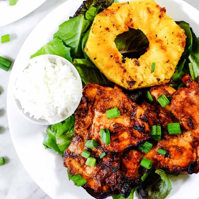 GRILLED PINEAPPLE CHICKEN (PALEO + WHOLE30) #healthy #healthysummer