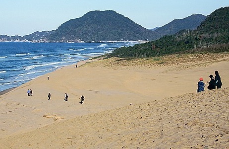 Ternyata Di Jepang Ada Unta Dan Padang Pasir Juga! [ www.BlogApaAja.com ]