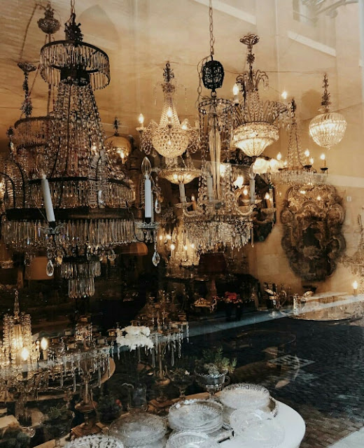 Crystal Lamps Used In Home Design