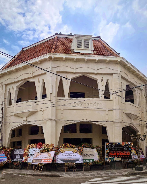 Locaāhands Tunjungan Surabaya