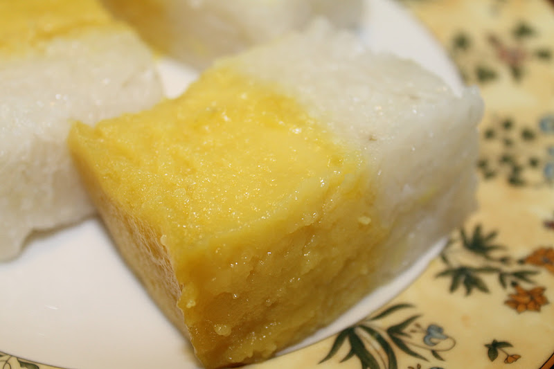 Kuih Seri Muka Durian - Azie Kitchen
