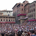 Il Palio di Siena competizione fra le contrade di Siena nella forma di una giostra equestre di origine medievale.