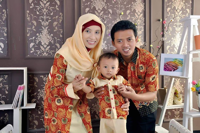 baju batik sarimbit