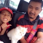 Dia dan adik2 bulusnya...