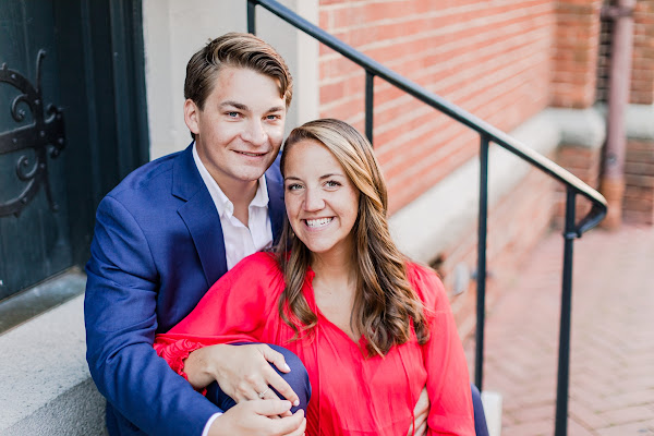 Downtown Annapolis Sunrise Summer Engagement Session photographed by Maryland Wedding Photographer Heather Ryan Photography