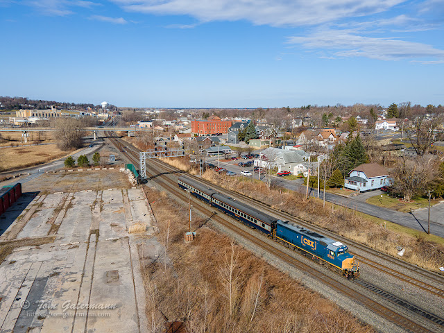 CSXT 9969 is shoving W003-15 west through CP 286 next to the old Spano Rail facility.