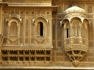 intricately carved jharokhas of Jaiselmer in Rajasthan