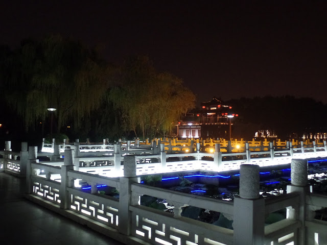 xi'an tang paradise night view