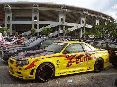 Nissan Skyline R34 racing style