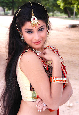 Cute and Lovely Telugu MASALA HOT Actress MADHURIMA Photo Gallery