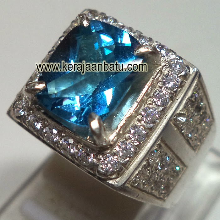 Batu Permata Blue Topaz