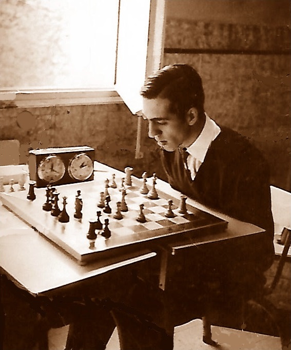 Felix - Oviedo, : Chess teacher with rating FIDE 2245 on the rise