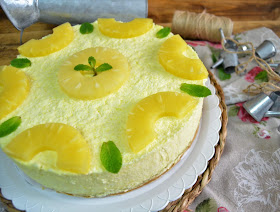 las delicias de mayte, tarta de piña, tarta de piña sin horno, tarta de piña fácil, tarta de piña fría, tarta de piña fácil sin horno, tarta de piña fría sin horno, tarta de piña con gelatina,