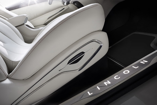 Lincoln-MKC-Concept-6