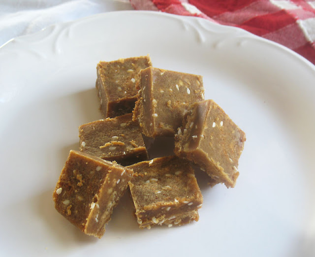 chickpea flour fudge with sesame seeds